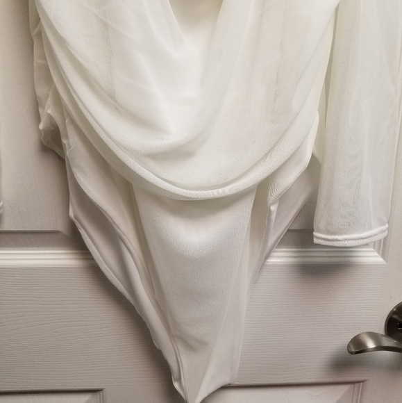 Pretty Little Thing Plus Size White Mesh Ruched Frill Ruffle Longsleeve Bodysuit - Picture 9 of 16